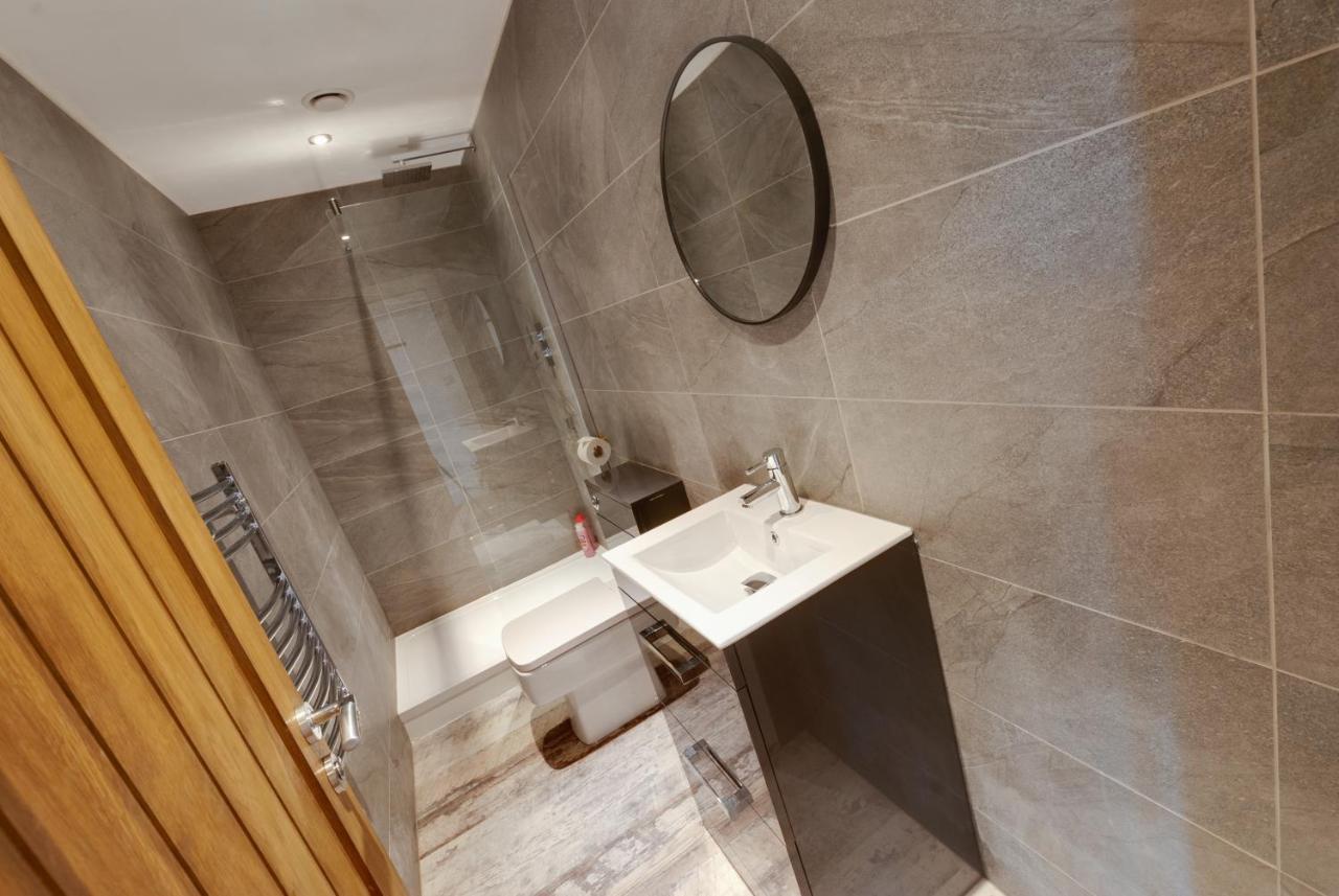 Mathew Street City Centre Apartments By Happy Days Liverpool Bagian luar foto