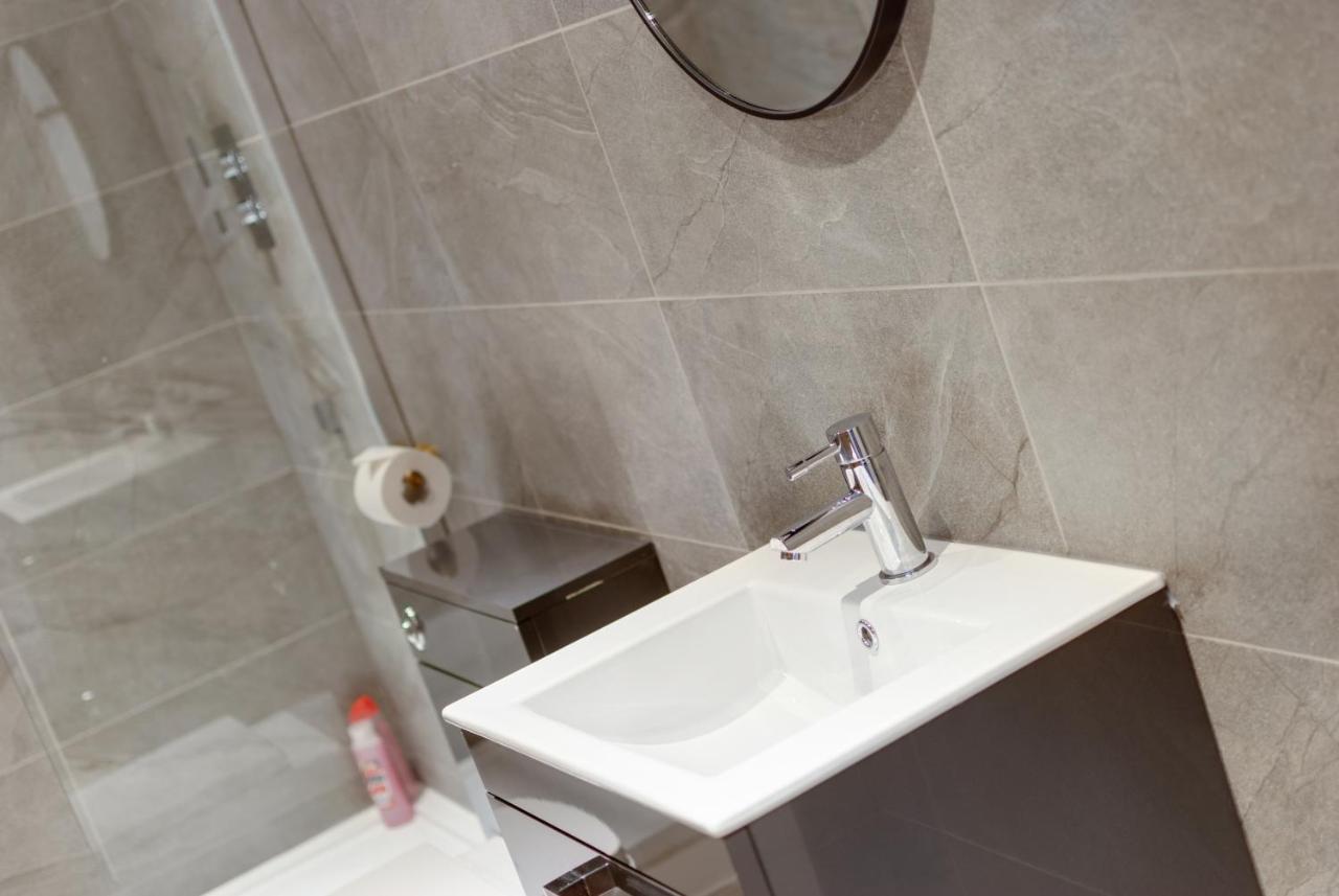 Mathew Street City Centre Apartments By Happy Days Liverpool Bagian luar foto